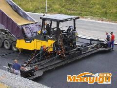 通達(dá)公路工程機(jī)械配件廠 專業(yè)設(shè)備租賃與安裝一站式服務(wù)，助力工程高效推進(jìn)